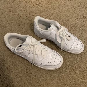 Nike Tennis Shoes